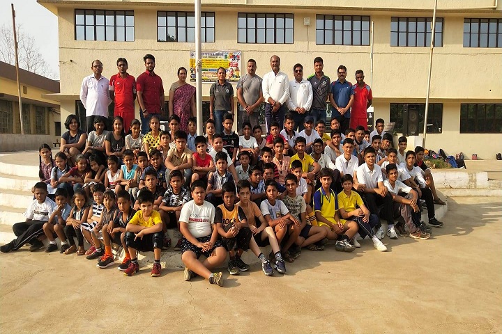 Shirinbai Neterwala School-Group Photo