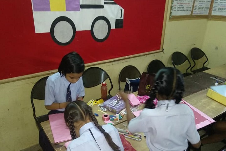 Shivaji International School-Arts and crafts