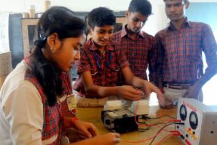 DAV Public School-Lab