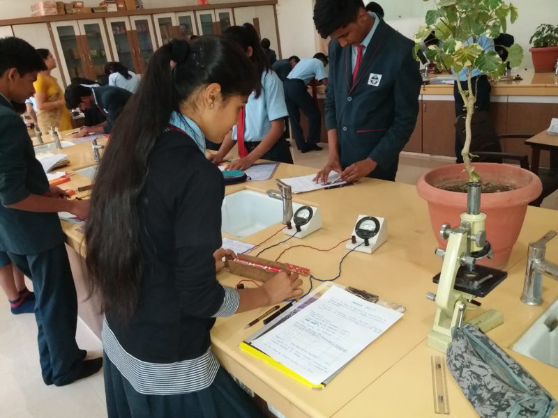 Shri Bankatlal Lahoti English School-Science Lab