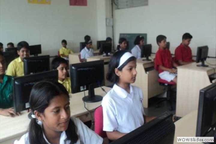 Sinhgad Public School-Computer Lab