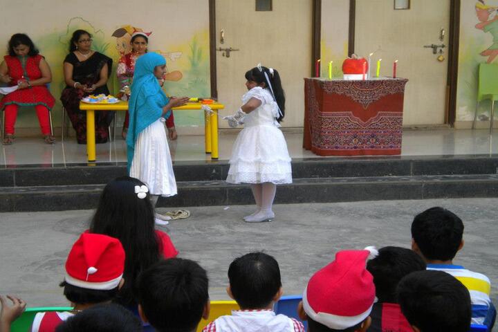 U S English Academy-Drama