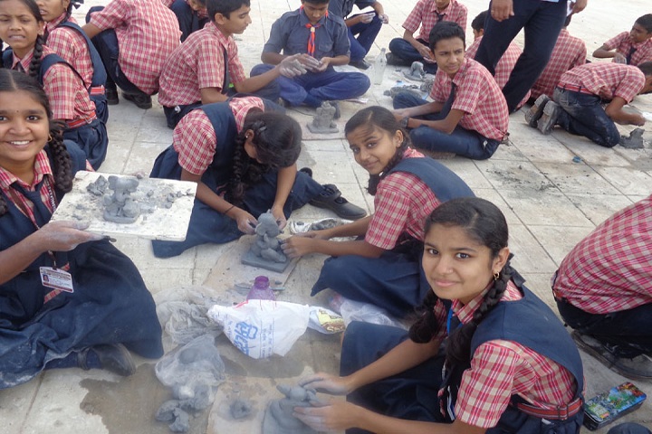 Vidya Prabodhini Prashala (Eng)-Clay Activity