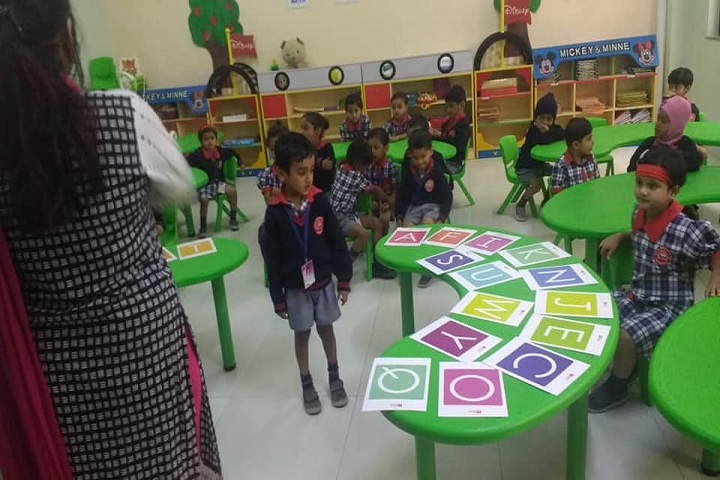Vidya Pratishthans Dr Cyrus Poonawalla School-Kids Class