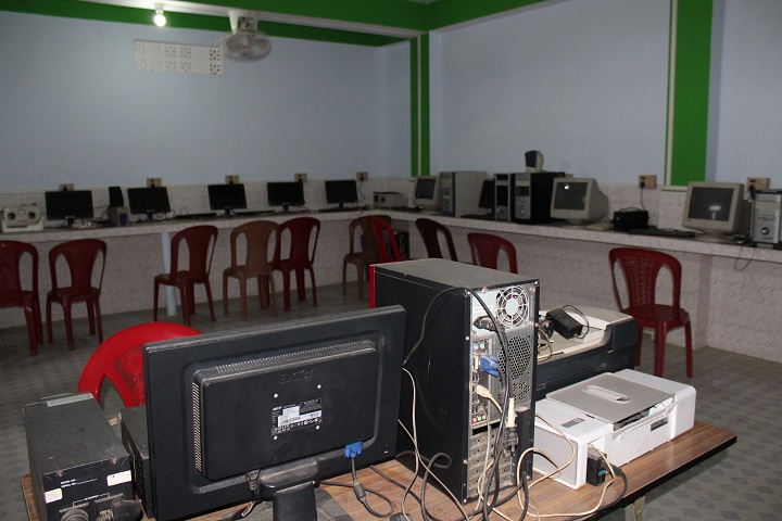Ideal English School-IT-Lab full view