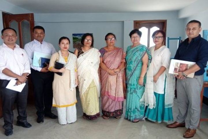 Maria Montessori Senior Secondary School-Complaint Committee