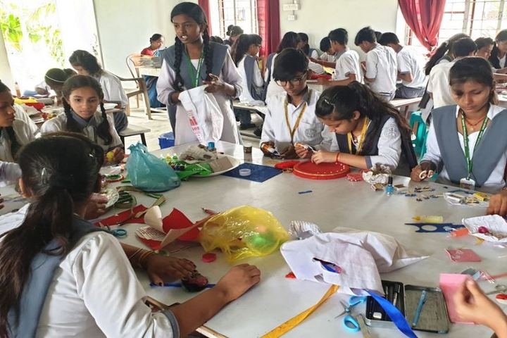 Destiny International School-Rakhi MAking