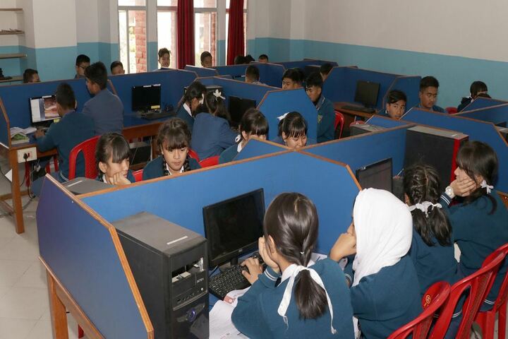 Unacco School-Computer Lab
