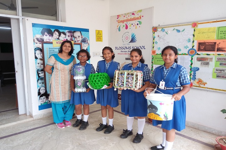 Blossoms School-Art-Craft