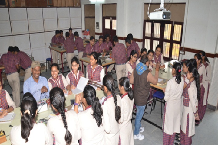 D A V Public School-Physics-Laboratory