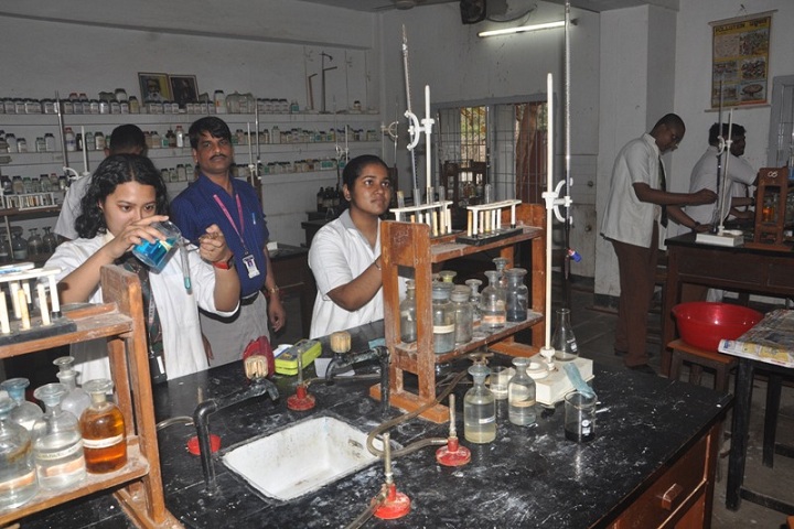 Dav Public School-Chemistry-Laboratory