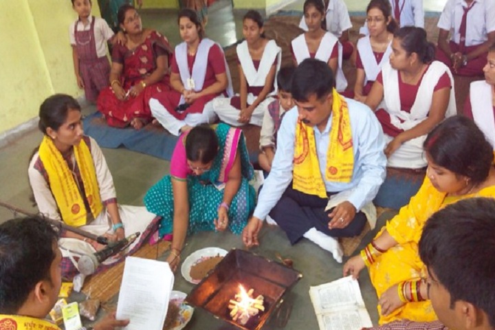 Dav Public School-Performing Hawan