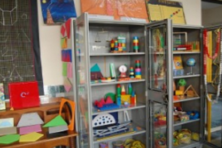 Doon International School-Lab