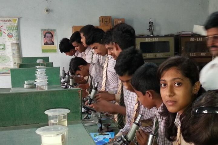Doon Senior Secondary School-Laboratory