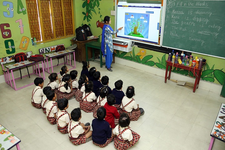 Rotary Public School-Smart classroom