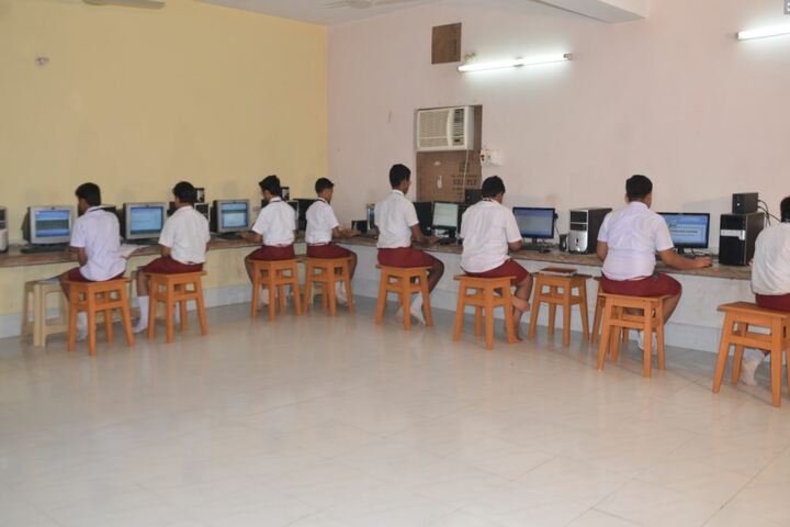 Sivananda Centenary Boys High School-Computer Labs