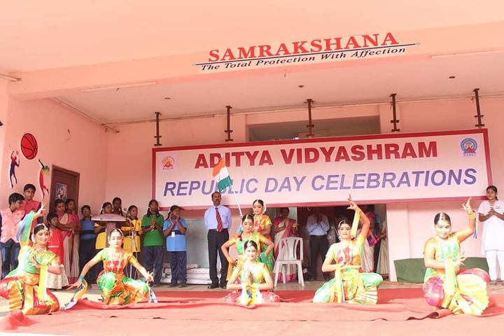 Aditya Vidyashram-Republic Day Dance