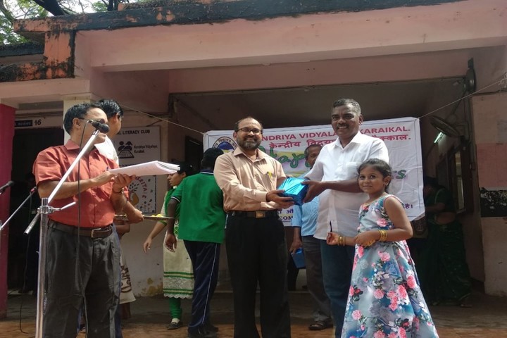 Kendriya Vidyalaya-Grand Parents Day