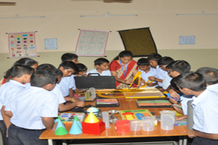 Vaasavi International School-Maths Lab