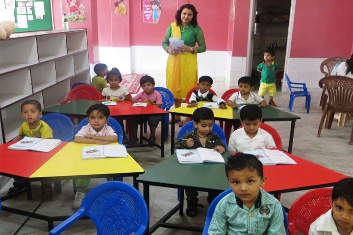 Aadhar Public School-KG classroom