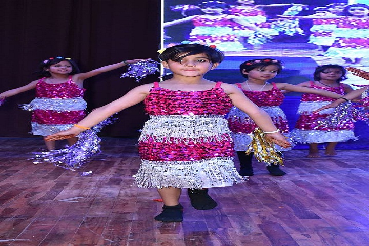 AAKARSHAN PUBLIC SCHOOL-dance