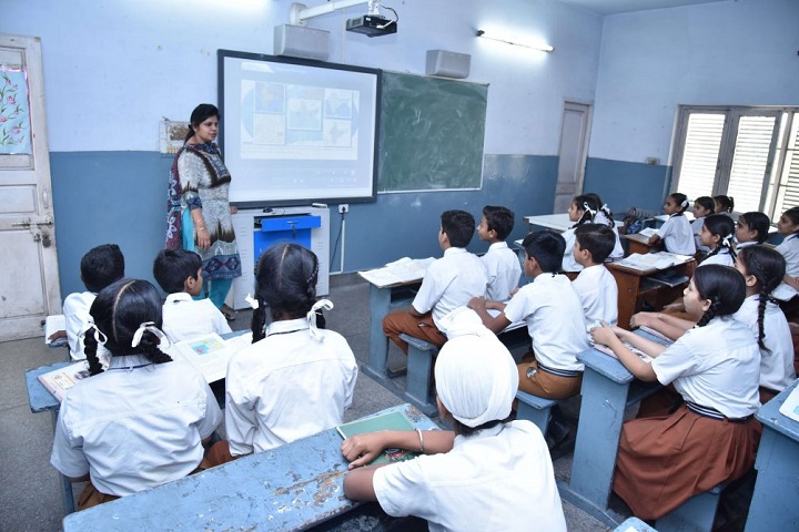 Atam Public Senior Secondary School-Classroom with teacher