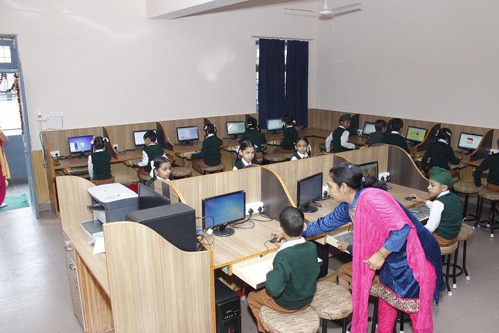Baba Farid Public School-IT-Lab