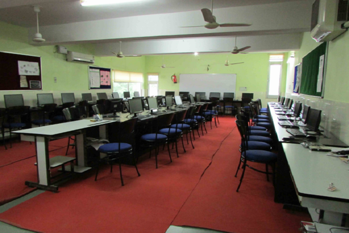 Babu Brish Bhan DAV Public School-IT Lab