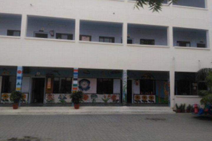 Bachpan English School-Campus-View inside