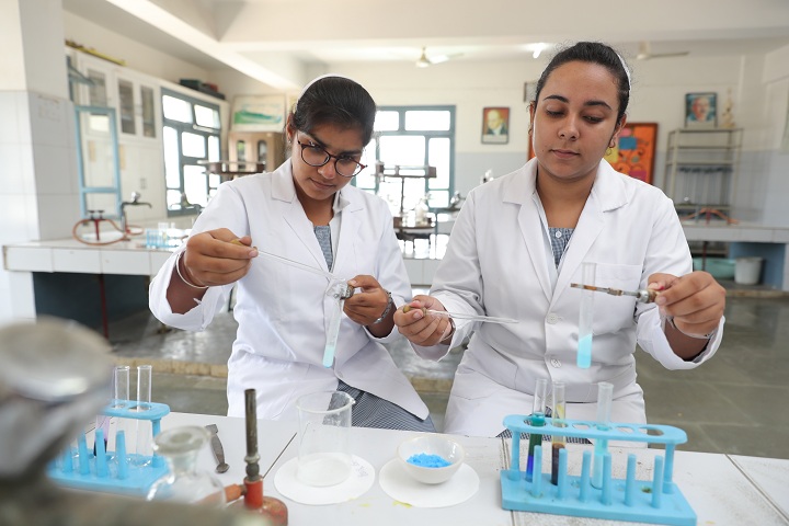 Bcm Arya Model School-Laboratory chemistry