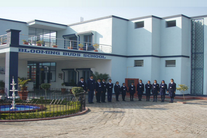 Blooming Buds School-Campus-View front