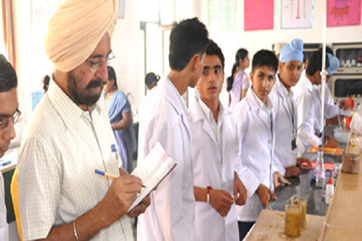 Blooming Buds School-Laboratory