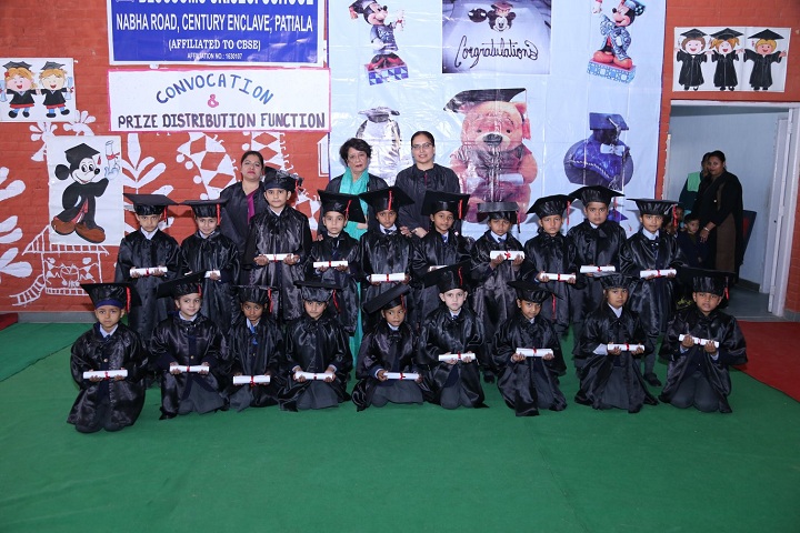 Blossoms Senior Secondary School-Kids Convocation