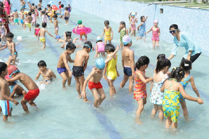 British Olivia School-Swiming pool