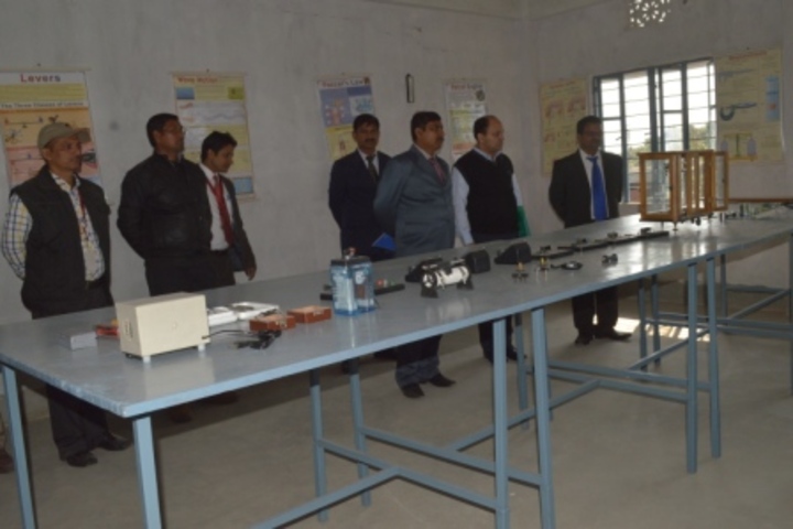 Gyandeep High School-Physics Lab