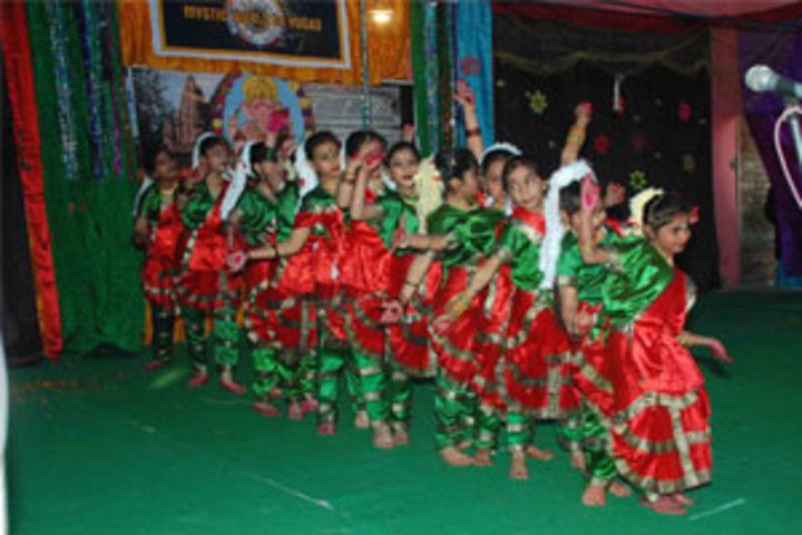 Buds Senior School-Dance