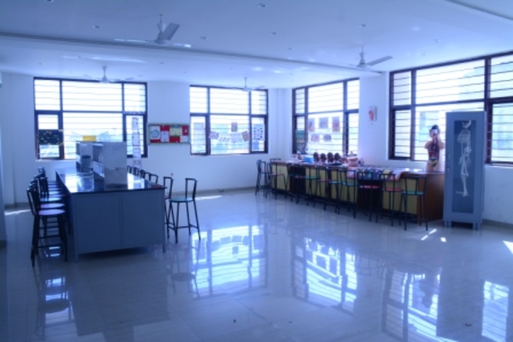 Cambridge International School-Biology Lab