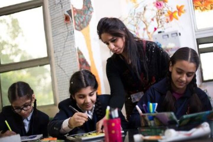 Cambridge International School-Art and Craft