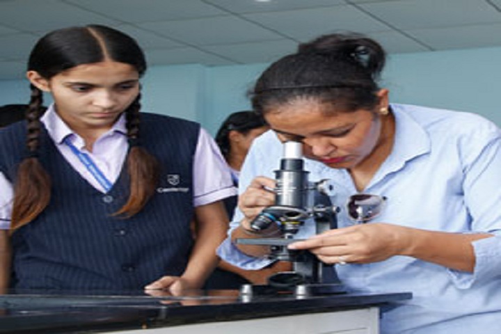 Cambridge International School-Science Lab