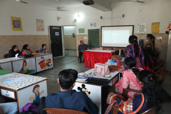 D A V Edward Ganj Senior Secondary Public School-Digital Classroom