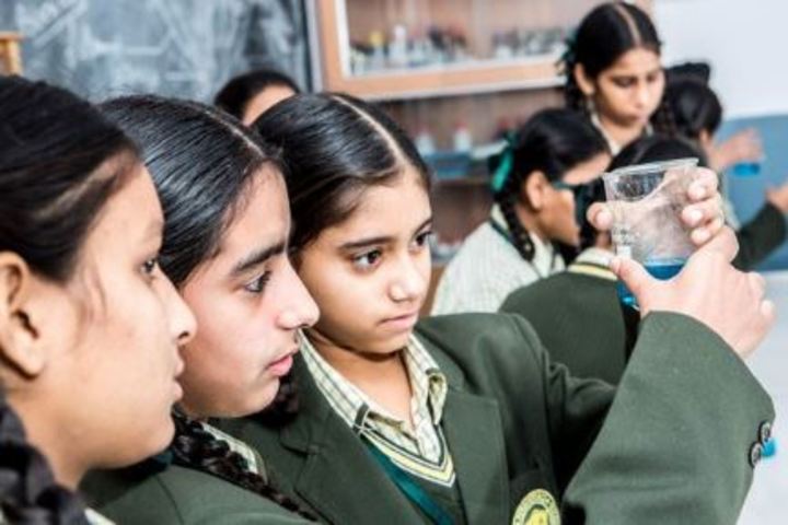 D G S G Public School-Chemistry Lab