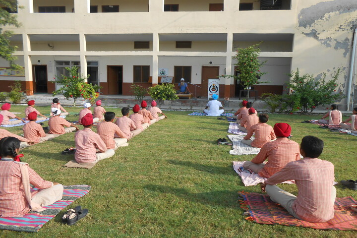 D V M Public School-Yoga