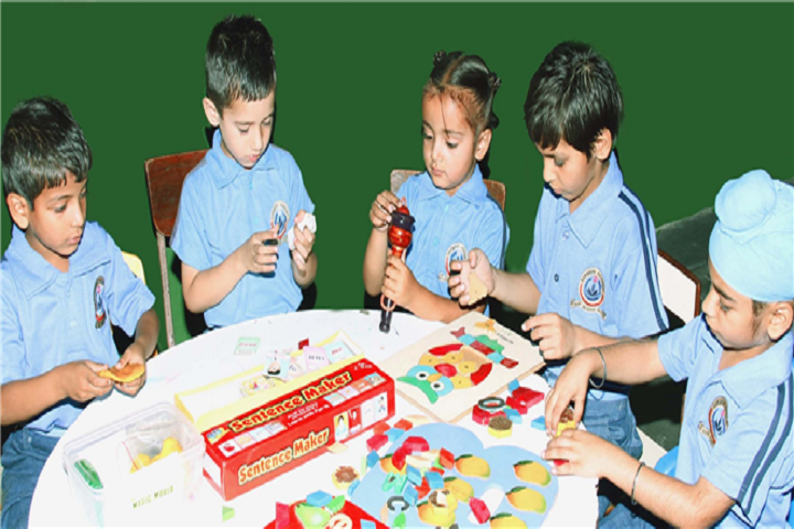Darshan Academy-Arts Room