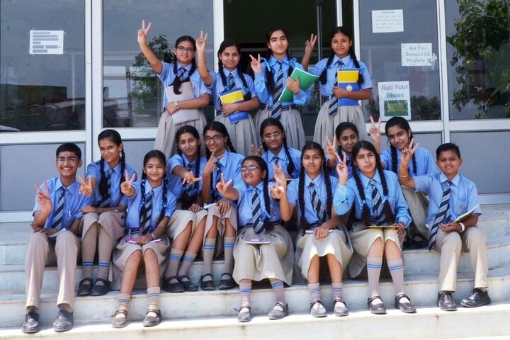 Darshan Academy-Students