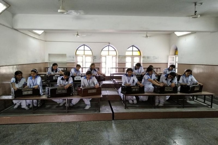 Dasmesh Public School-Classrooms