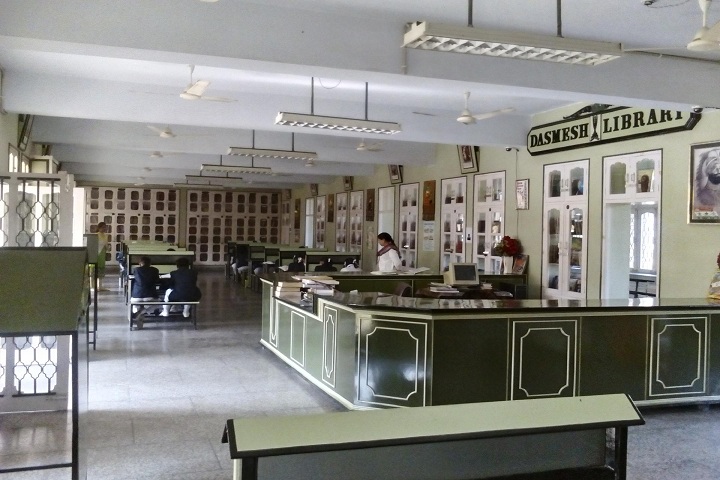 Dasmesh Public School-Library