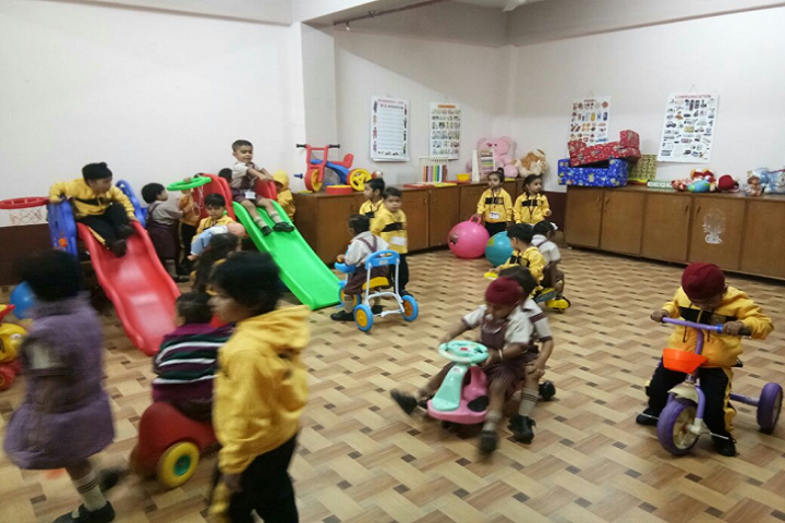 Dav Public Senior Secondary School- Activity Room