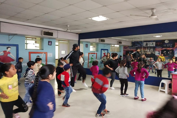 DCM Presidency School-Dance