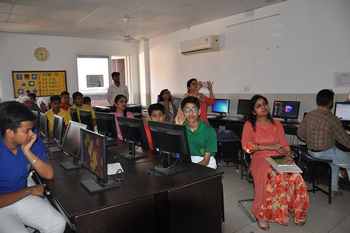 Delhi Public School-Computer Lab