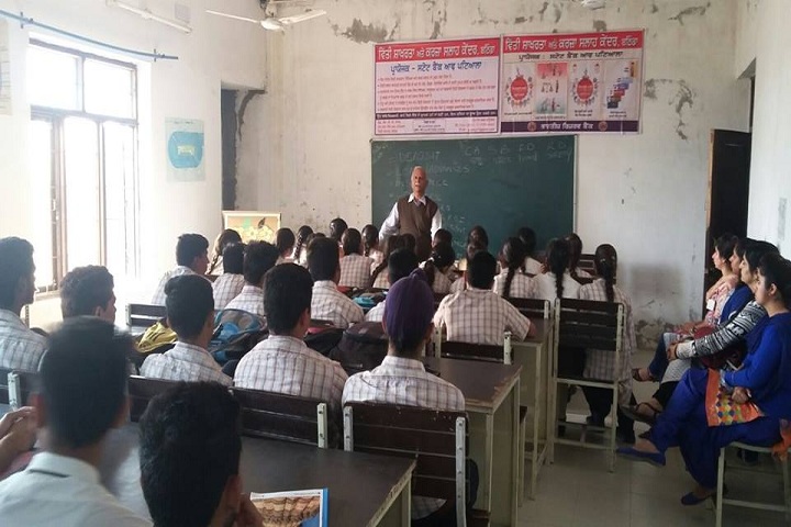 Different Convent School-Classroom